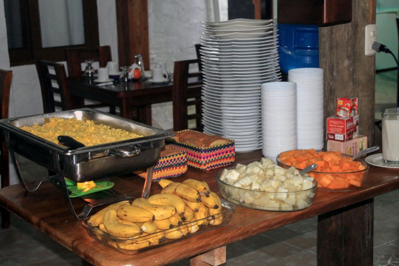 Hostal La Gran Tortuga Puerto Villamil Esterno foto